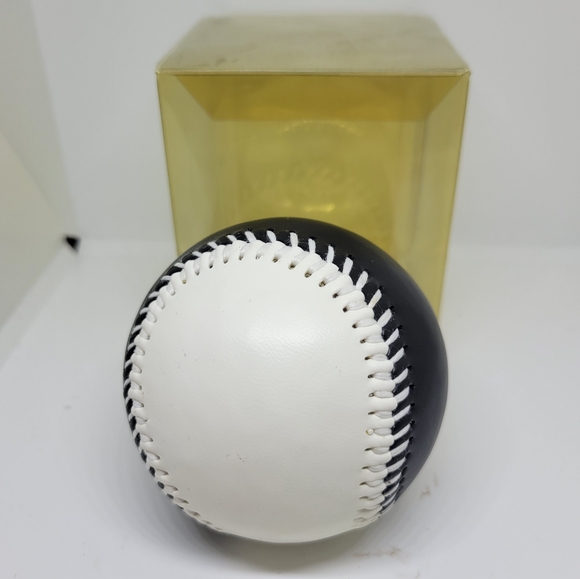 Limited Edition Pittsburgh Pirates MLB Fotoball - Picture 3 of 4